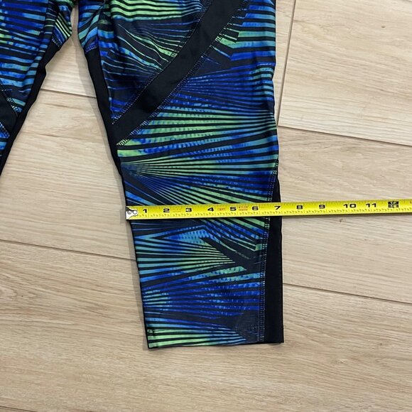 Womens Capri Leggings Blue/Green Striped Pattern With Black Mesh Panels Size L - Picture 10 of 11
